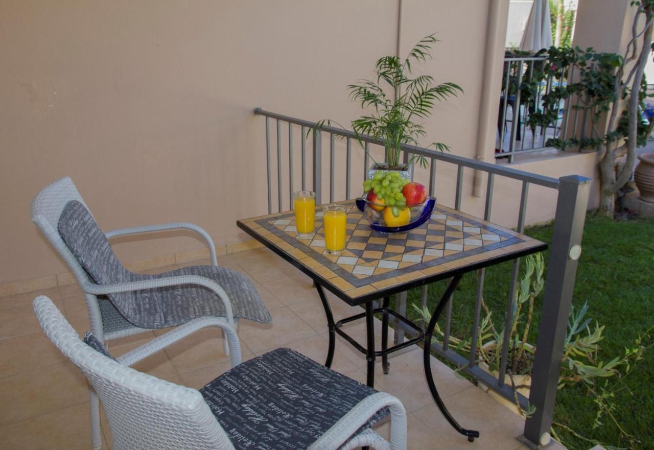 Villa Nopigia Homeleader Dış mekan fotoğraf